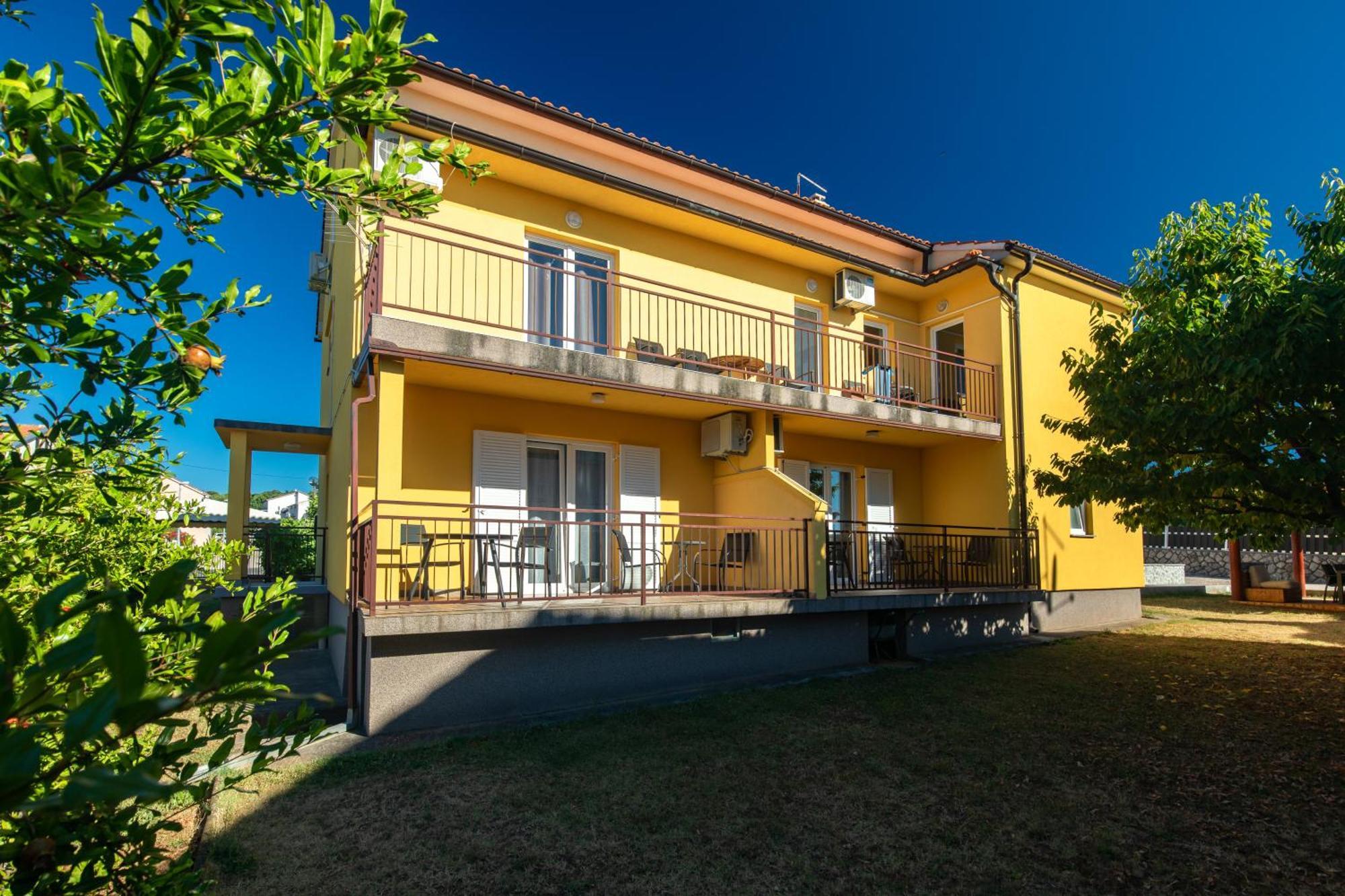 Tom'S House Njivice Apartment Exterior photo